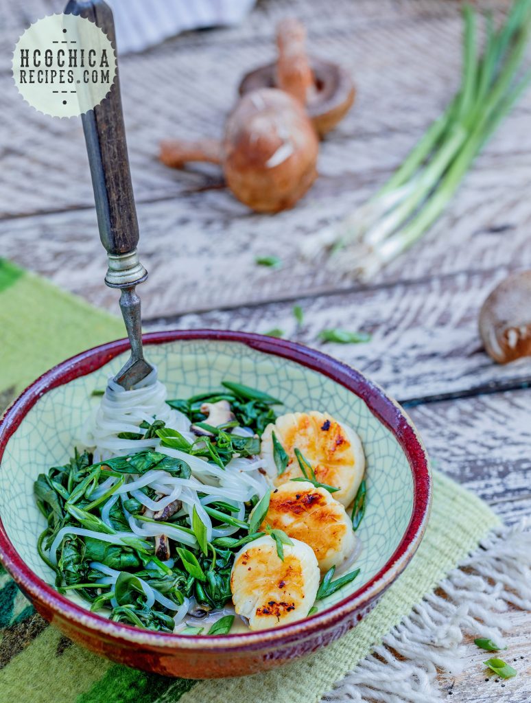 Phase 2 hCG Diet Seafood Recipe: Asian Ginger Scallops - 140 calories - hcgchicarecipes.com - protein + veggie meal