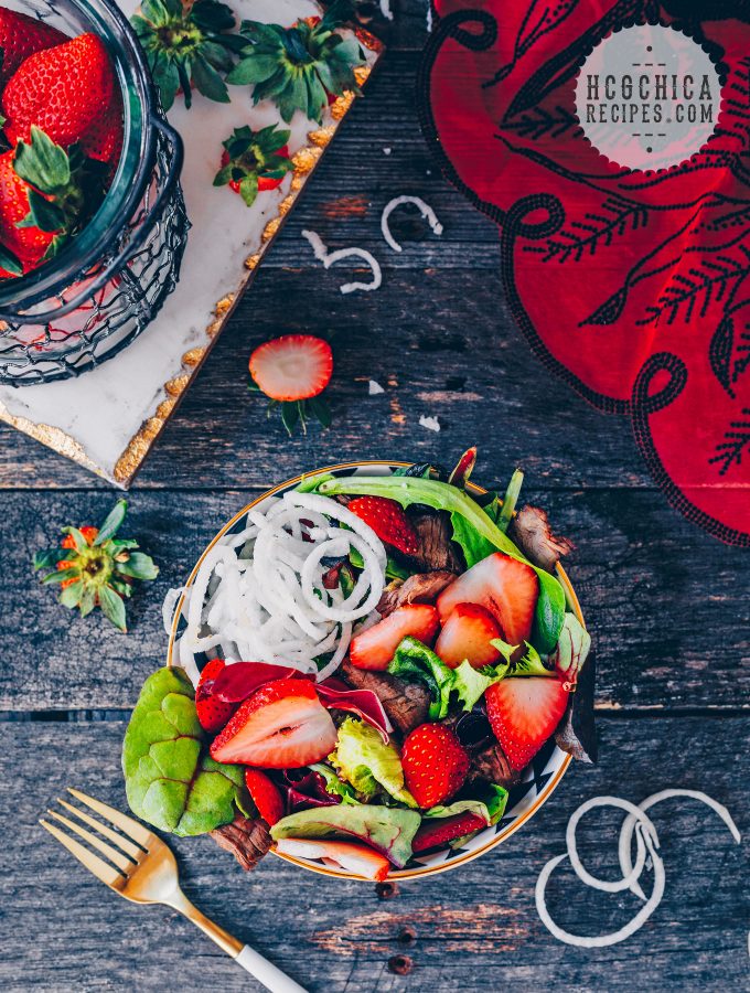 P2 hCG Diet Recipe - 212 calories: Bare Foods Italian Strawberry Steak Salad - hcgchicarecipes.com - protein + veggie + fruit meal