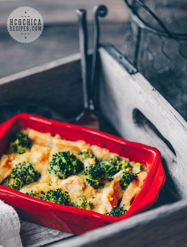 P2 hCG Diet Lunch Recipe - 186 calories: Cheesy Broccoli Chicken Casserole - hcgchicarecipes.com - protein + veggie meal