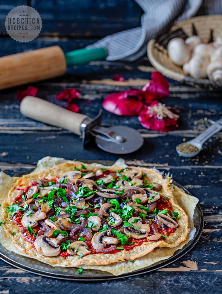 P2 hCG Diet Chicken Recipe - 190 calories: Mushroom Onion Meatza - hcgchicarecipes.com - protein + veggie meal