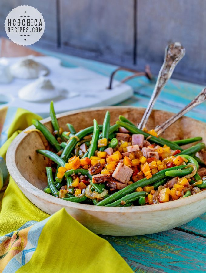 Phase 2 hCG Diet Dinner Recipe: Green Bean Salad with Peaches & Ham - 224 calories - hcgchicarecipes.com - protein + veggie + fruit meal