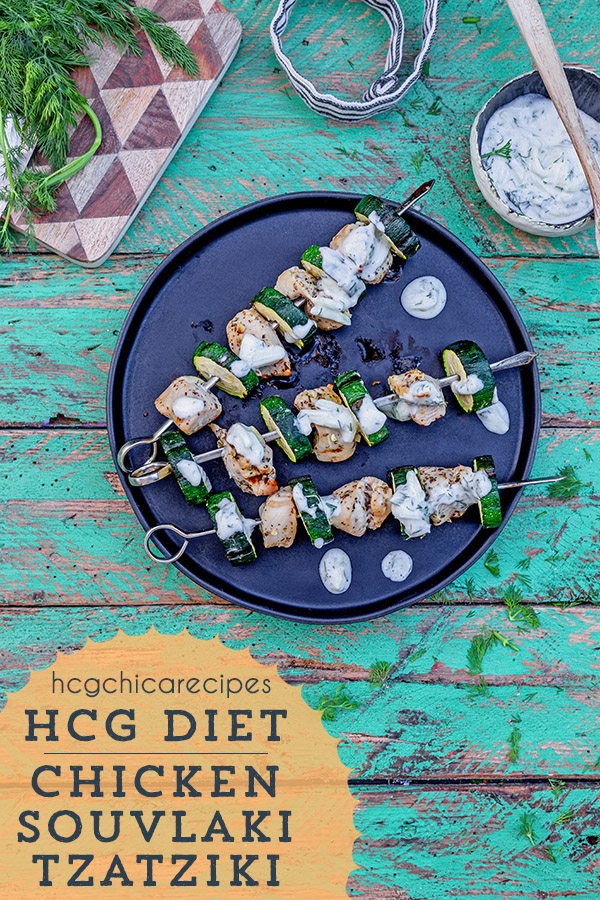 Phase 2 hCG Diet Lunch Recipe: Chicken Souvlaki with Zucchini Rounds - 184 calories - hcgchicarecipes.com - protein + veggie meal