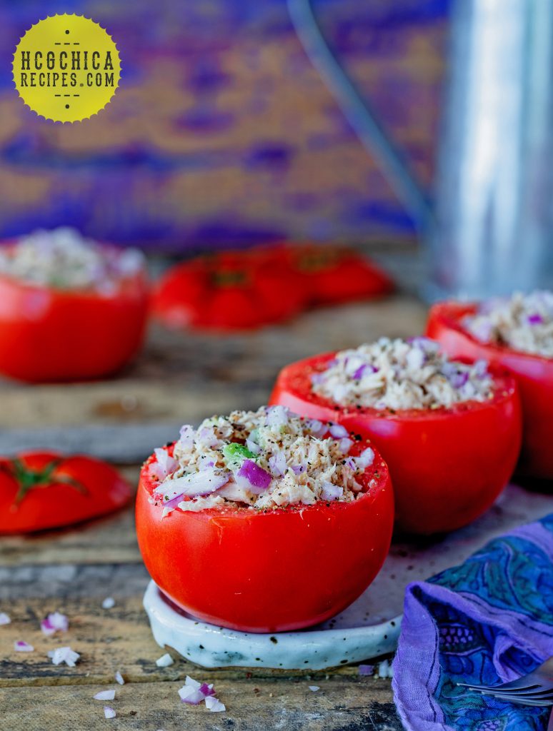 P2 hCG Diet Seafood Recipe - 189 calories: Tuna Salad Stuffed Tomatoes - hcgchicarecipes.com - protein + veggie main meal