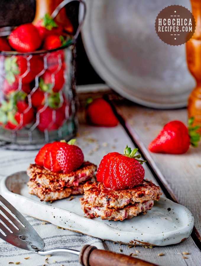 123 calories - P2 hCG Diet Main Meal Recipe: Strawberry Sausage Patties - hcgchicarecipes.com - protein + fruit meal
